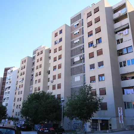 Rooms With Wifi Split - 9240 Gostinjska kuća
