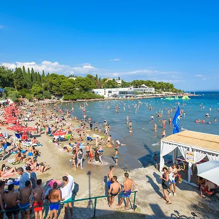 بيت ضيافة With Wifi - 9240