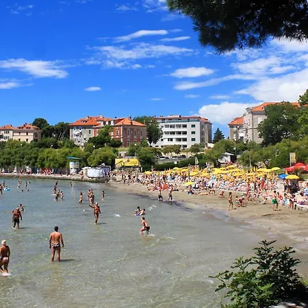 بيت ضيافة With Wifi - 9240